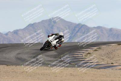 media/Nov-16-2025-Race Pace (Sun) [[8c5fa54630]]/Non Verified Riders (1st 20 Minutes)/6-Turn 12 (2pm)/